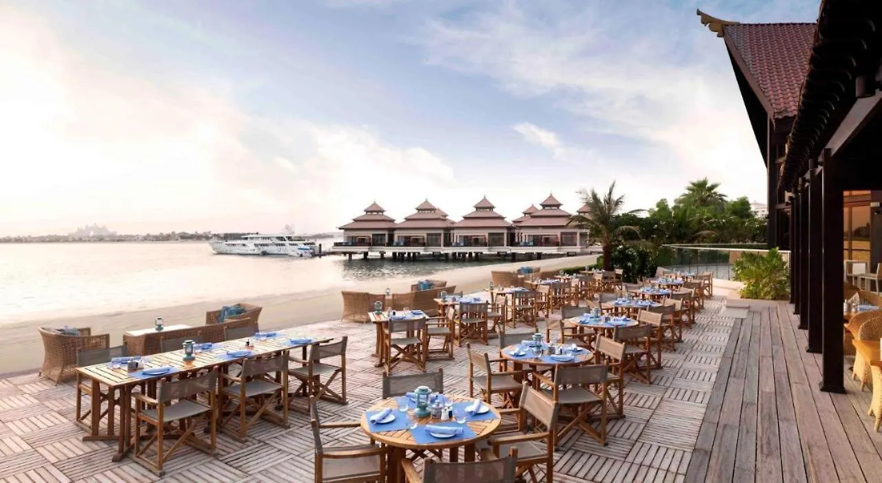 Royal Amwaj Apartments, Palm Jumeirah, Free Beach And Pool Access دبي